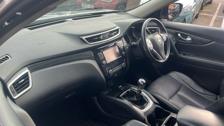 Nissan X-Trail 1.6 dCi Tekna 5dr Diesel Station Wagon